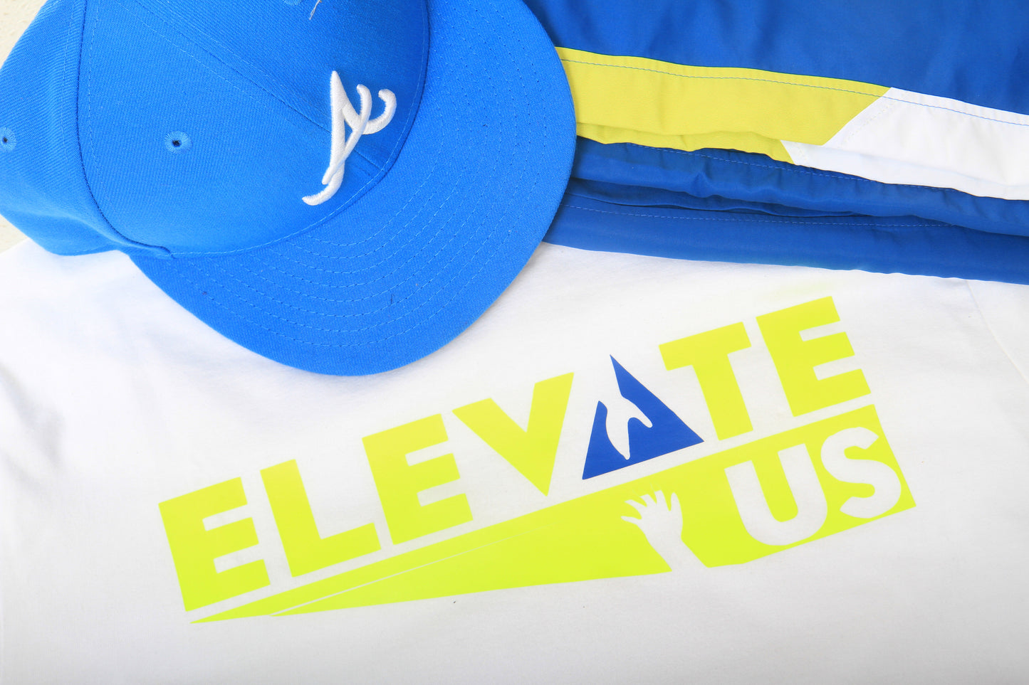 White yellow Blue Short Sleeve Shirt